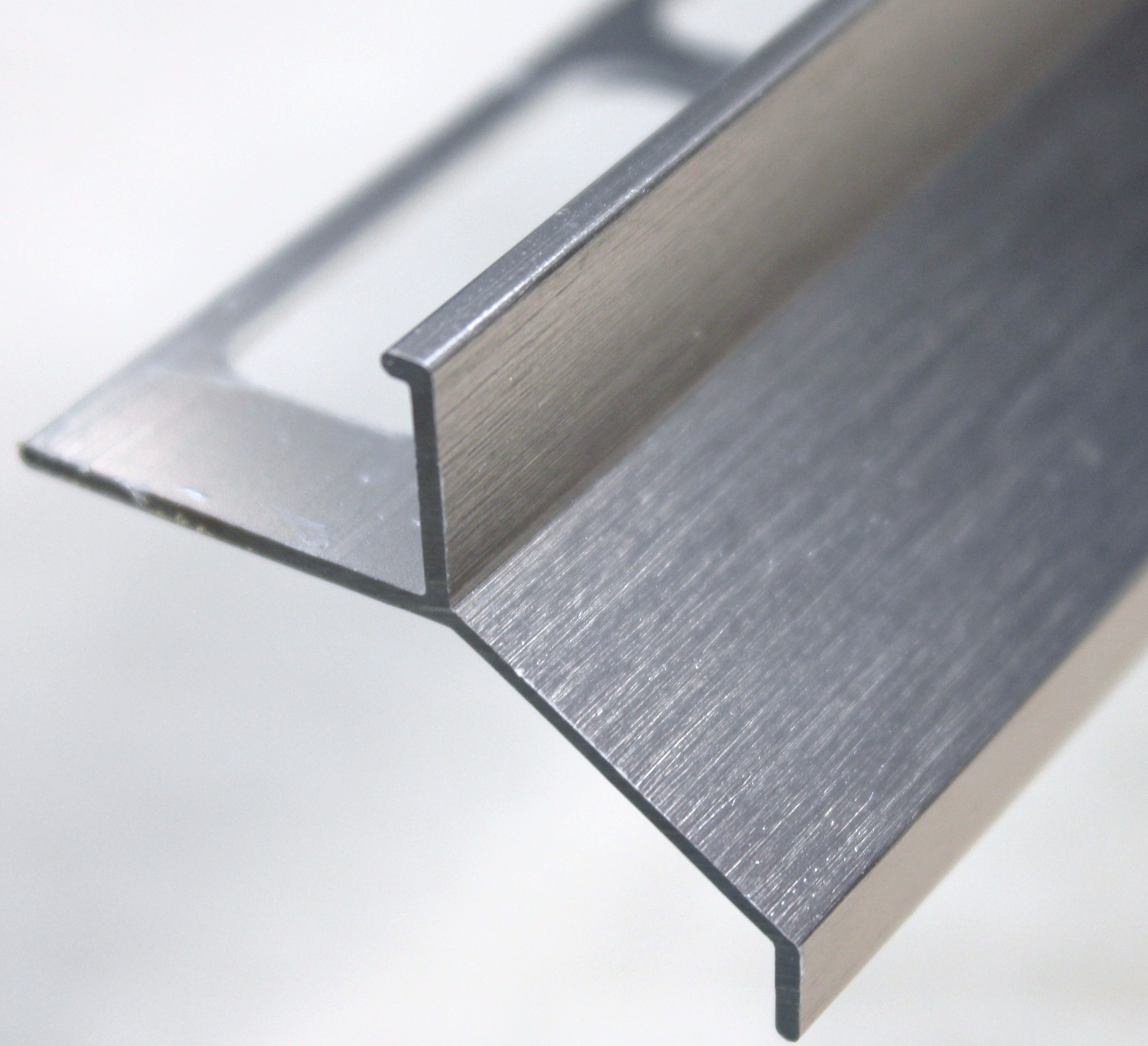 Devaud PROFILÉS POUR TERRASSES ET BALCONS « goutte d’eau